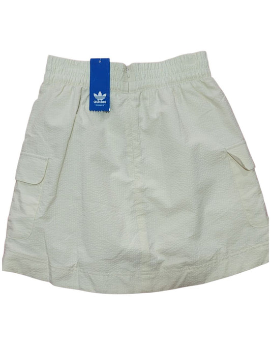 Falda Adidas para Mujer – Bolsas Laterales | Logo Bordado | Color Beige | Talla S