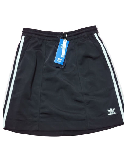 Falda Adidas para Mujer H37774 – 3 Franjas Laterales | Logo Bordado | Negro | Talla S
